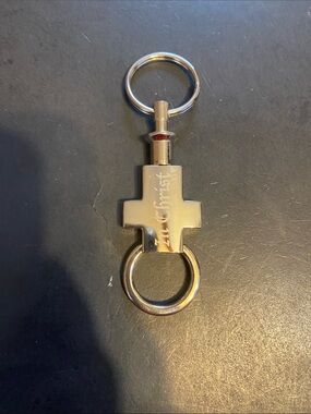Cross-Shaped Metal Keyring Key Holder in Silver